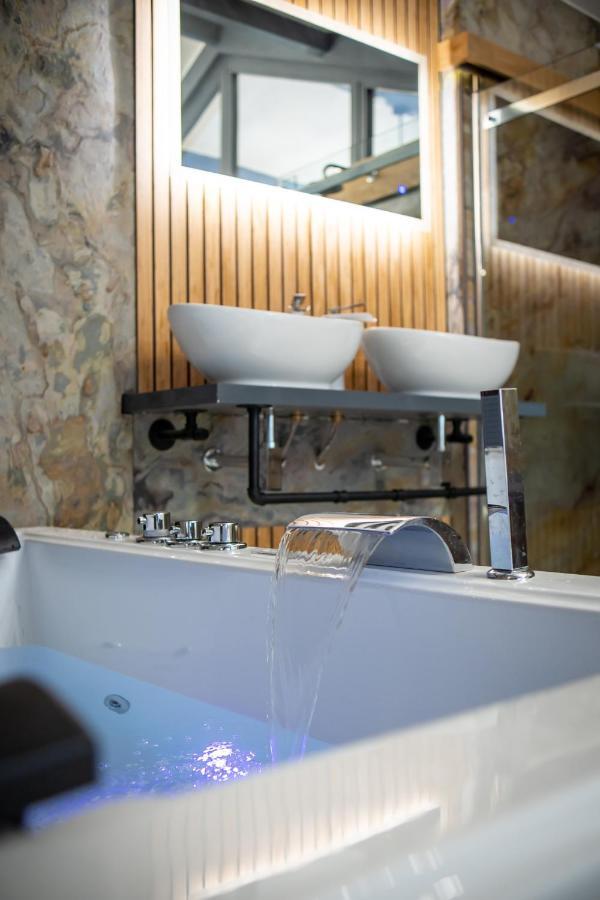 Architect'S Loft Apartment Windermere Luaran gambar